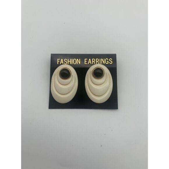 Vintage 80’s New Old Stock Bone Earrings With Removable Studs 2 In 1 Earrings - Picture 2 of 5